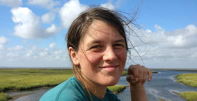 Foto av konstnär Sara Bonde.