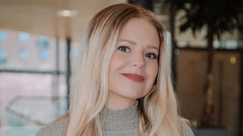 Anja N Feldt